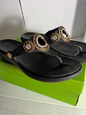 Crocs Comfort size 9 good condition.